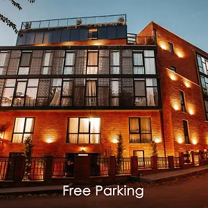 فندق Address Boutique تبليسي